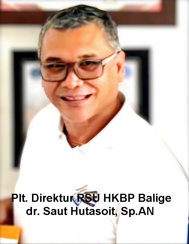 Kanan - Direktur RSU HKBP Balige